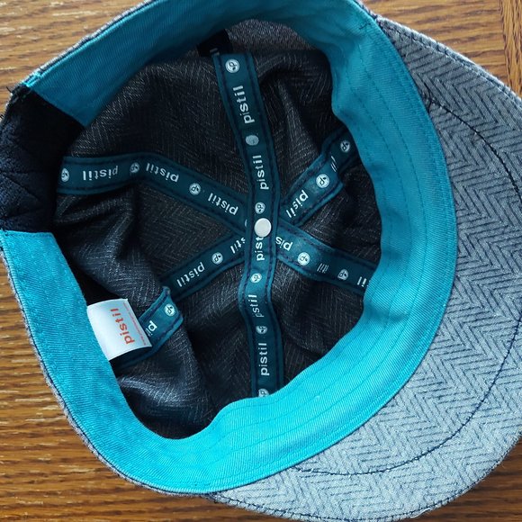 2 pistil kids hats - Picture 3 of 7